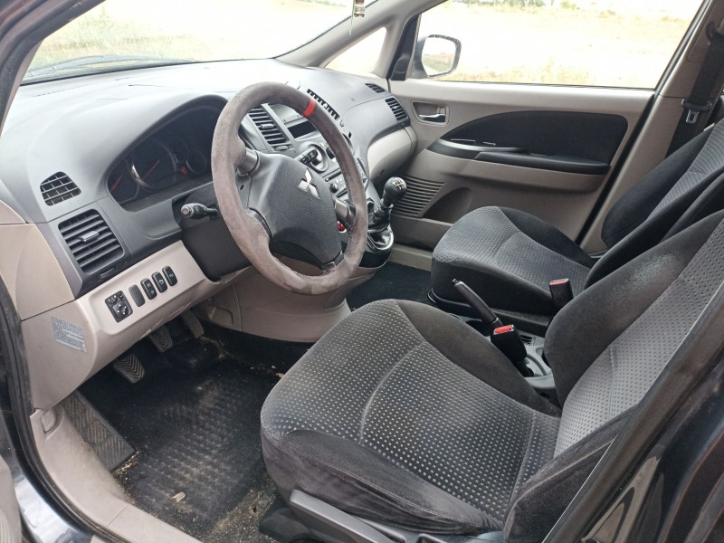 mitsubishi grandis (na_w) del año 2005