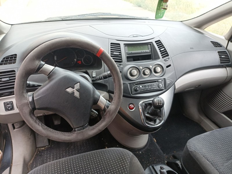 mitsubishi grandis (na_w) del año 2005