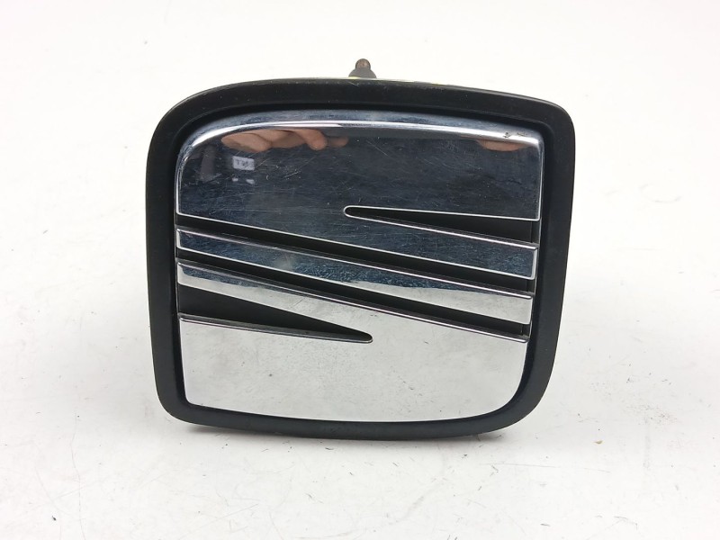 Recambio de manilla maletero para seat ibiza ii (6k1) 1.4 i referencia OEM IAM 6K0827565  