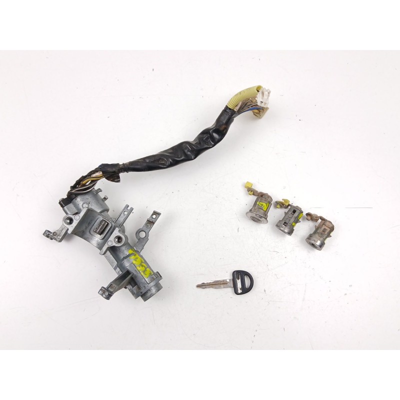Recambio de conmutador de arranque para suzuki santana 300/350 2.0 tdi 4x4 referencia OEM IAM 3710677840  
