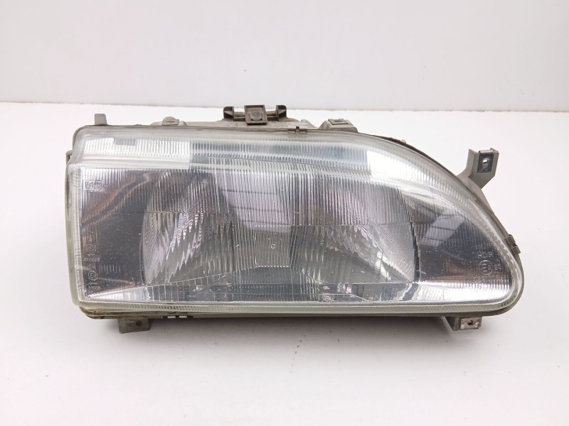 Recambio de faro derecho para renault 19 i chamade (l53_) 1.9 d (l534, l53j) referencia OEM IAM 7701036028  