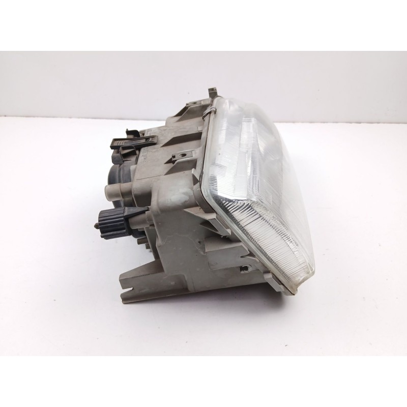 Recambio de faro derecho para renault 19 i chamade (l53_) 1.9 d (l534, l53j) referencia OEM IAM 7701036028  