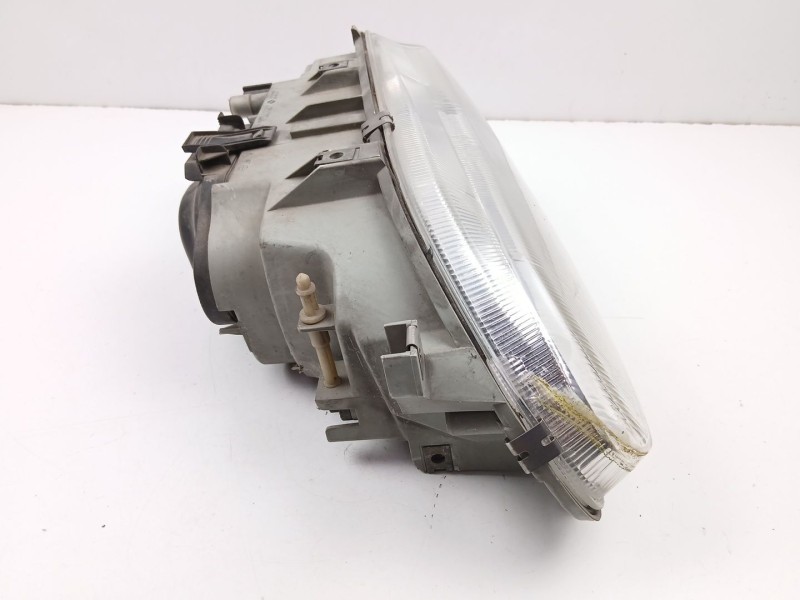 Recambio de faro izquierdo para renault 19 i chamade (l53_) 1.9 d (l534, l53j) referencia OEM IAM 7701036027  