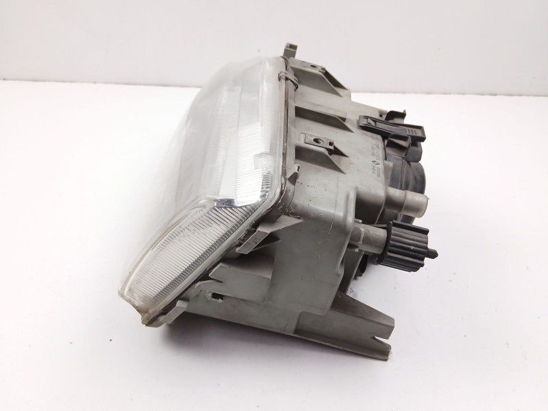Recambio de faro izquierdo para renault 19 i chamade (l53_) 1.9 d (l534, l53j) referencia OEM IAM 7701036027  