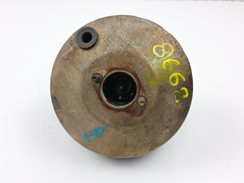 Recambio de servofreno para peugeot 205 i (741a/c) 1.7 diesel referencia OEM IAM 136381  