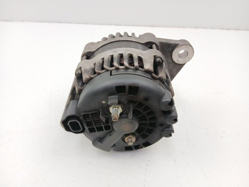 Recambio de alternador para opel insignia a (g09) 2.0 cdti (68) referencia OEM IAM 13502583  