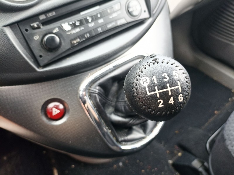 Recambio de carroceria para mitsubishi grandis (na_w) 2.0 di-d (na8w) referencia OEM IAM   