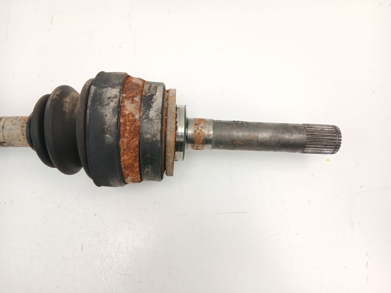 Recambio de transmision delantera izquierda para mitsubishi pajero 2.5td -4d56 descapotable referencia OEM IAM MR276871  