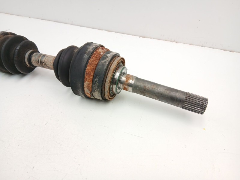 Recambio de transmision delantera izquierda para mitsubishi pajero 2.5td -4d56 descapotable referencia OEM IAM MR276871  