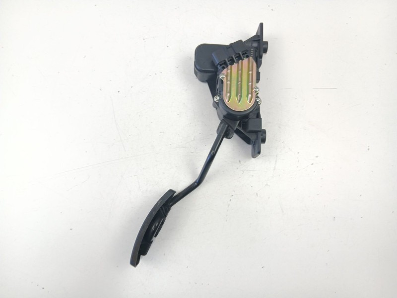 Recambio de potenciometro aceleracion para mitsubishi grandis (na_w) 2.0 di-d (na8w) referencia OEM IAM APM30005  