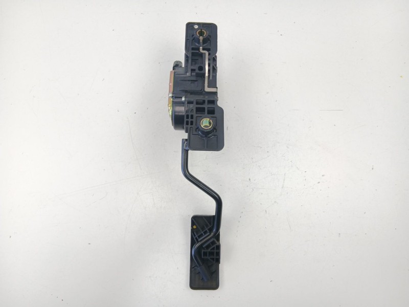 Recambio de potenciometro aceleracion para mitsubishi grandis (na_w) 2.0 di-d (na8w) referencia OEM IAM APM30005  