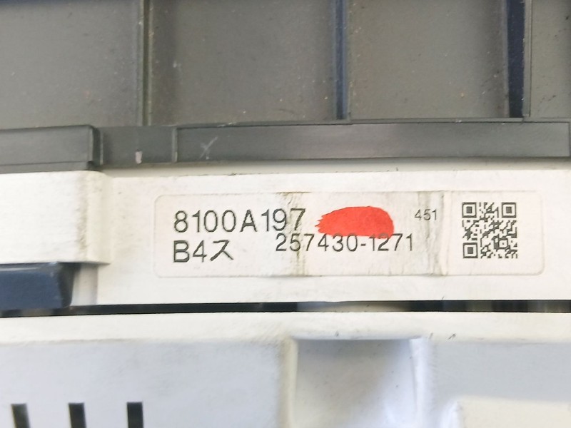 Recambio de cuadro instrumentos para mitsubishi grandis (na_w) 2.0 di-d (na8w) referencia OEM IAM 8100A197 2574301271 