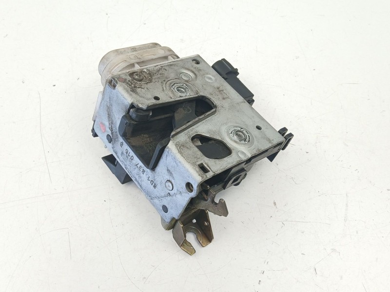 Recambio de cerradura puerta delantera derecha para audi a4 b5 (8d2) 1.9 tdi referencia OEM IAM 8D1837016B  