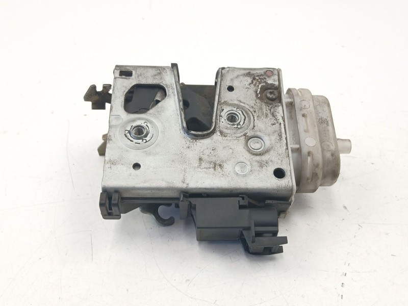 Recambio de cerradura puerta delantera derecha para audi a4 b5 (8d2) 1.9 tdi referencia OEM IAM 8D1837016B  