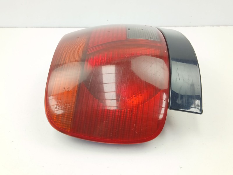 Recambio de piloto trasero izquierdo para audi a4 b5 (8d2) 1.9 tdi referencia OEM IAM 8D0945111A  