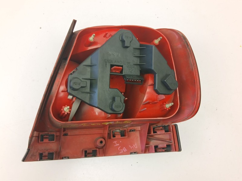 Recambio de piloto trasero izquierdo para audi a4 b5 (8d2) 1.9 tdi referencia OEM IAM 8D0945111A  