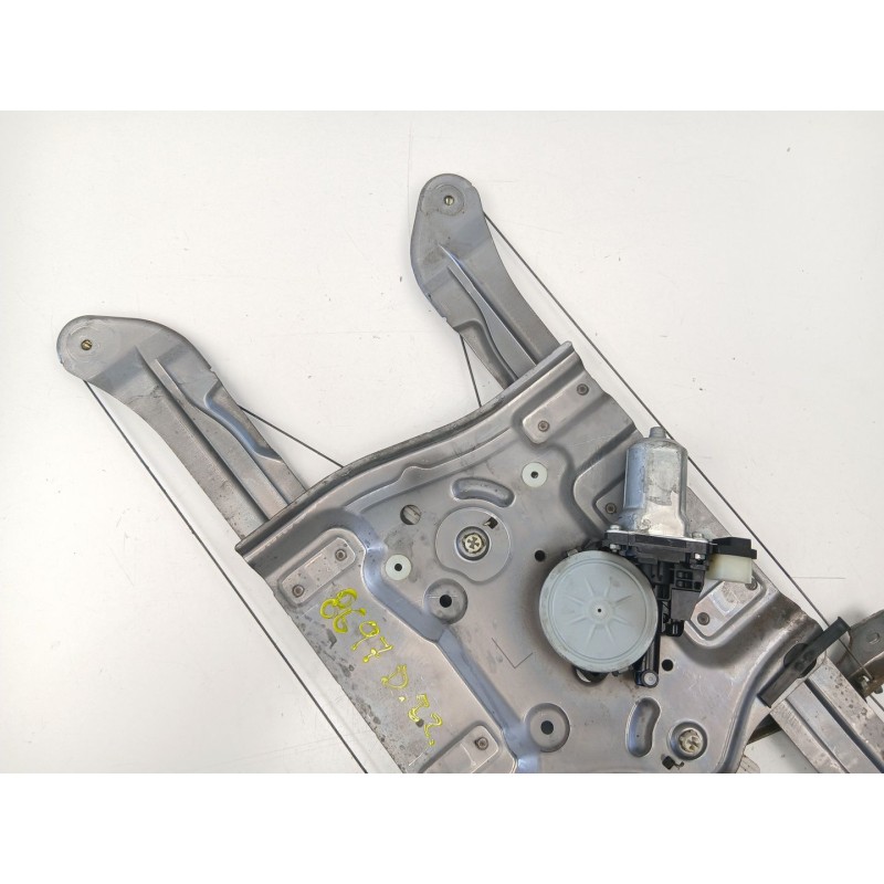 Recambio de elevalunas delantero izquierdo para mitsubishi grandis (na_w) 2.0 di-d (na8w) referencia OEM IAM MR959657  