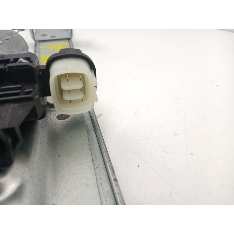 Recambio de elevalunas trasero derecho para mitsubishi grandis (na_w) 2.0 di-d (na8w) referencia OEM IAM MR959660  