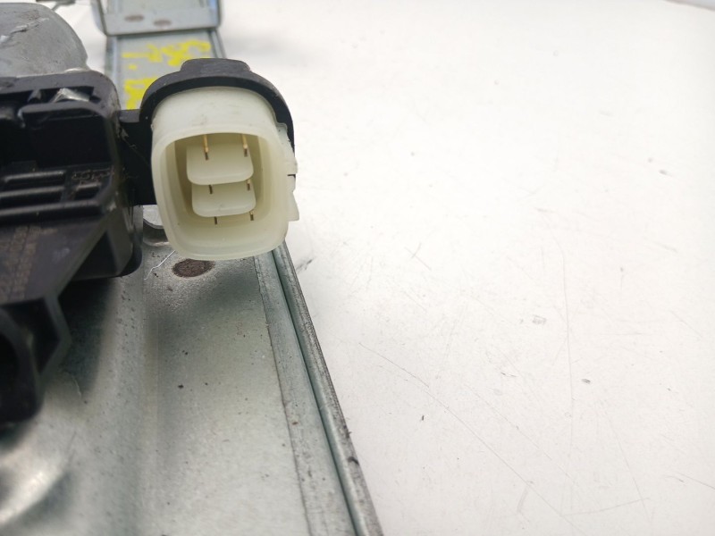 Recambio de elevalunas trasero derecho para mitsubishi grandis (na_w) 2.0 di-d (na8w) referencia OEM IAM MR959660  