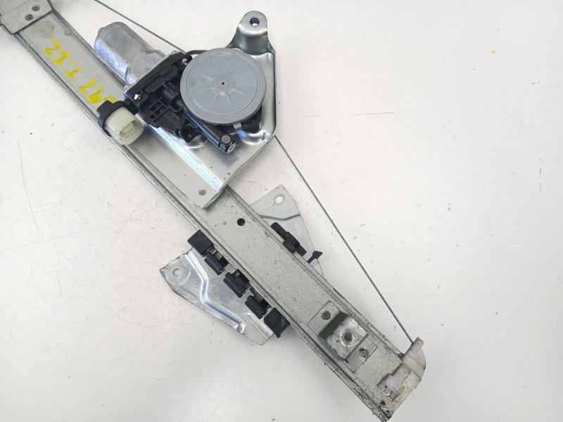 Recambio de elevalunas trasero izquierdo para mitsubishi grandis (na_w) 2.0 di-d (na8w) referencia OEM IAM MR959659  