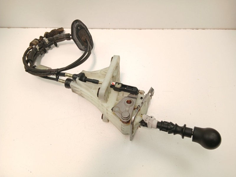 Recambio de palanca cambio manual para mitsubishi grandis (na_w) 2.0 di-d (na8w) referencia OEM IAM 2450A001  