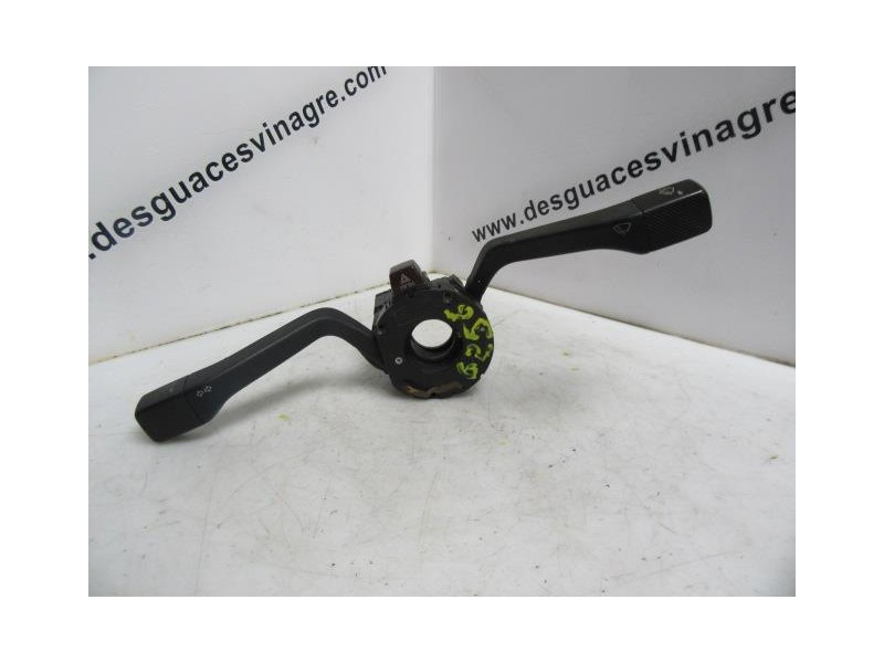 Recambio de mando luces y limpias : volkswagen jetta : 1.6 g (73,42cv) [1991] para volkswagen jetta 1.6 g referencia OEM IAM   