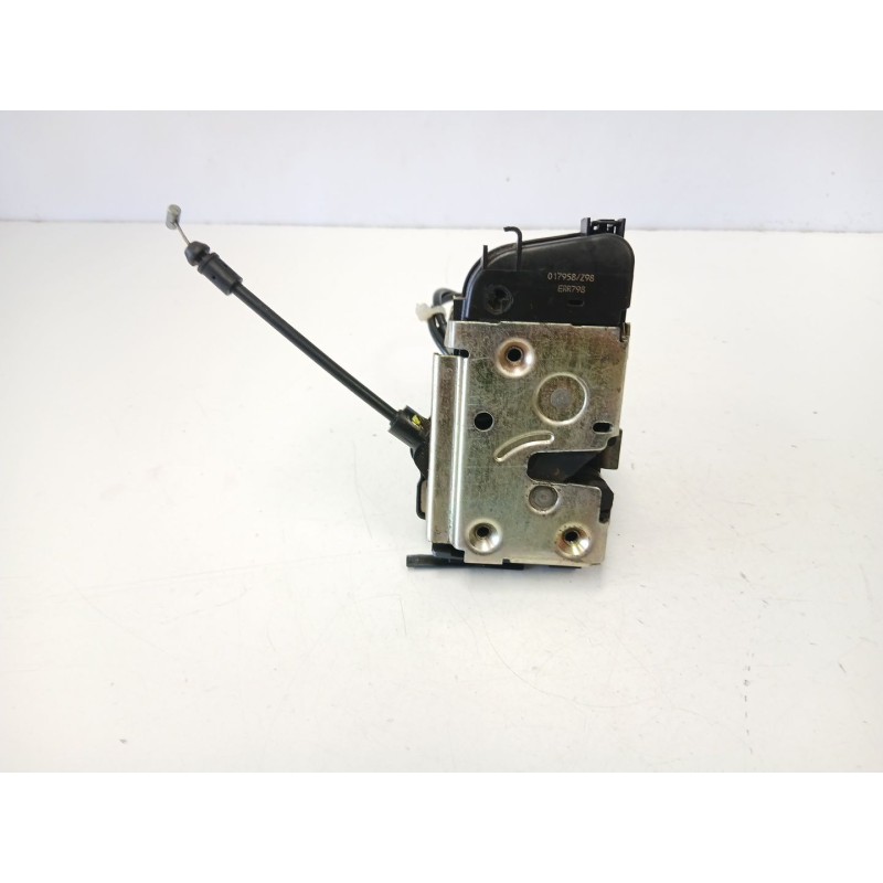 Recambio de cerradura puerta trasera izquierda para renault espace 3.0 dci automatica (176,75 cv) referencia OEM IAM 8200017958 