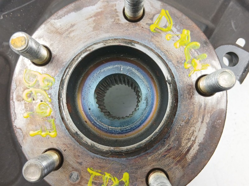 Recambio de mangueta delantera derecha para mitsubishi grandis (na_w) 2.0 di-d (na8w) referencia OEM IAM MR594356  