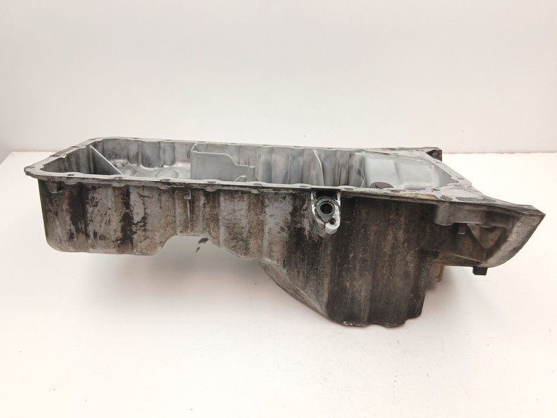 Recambio de carter aceite para mercedes-benz clase c (w203) c 220 cdi (203.006) referencia OEM IAM A6460141402  
