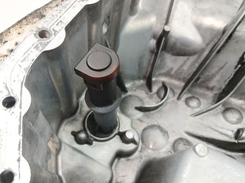 Recambio de carter aceite para mercedes-benz clase c (w203) c 220 cdi (203.006) referencia OEM IAM A6460141402  