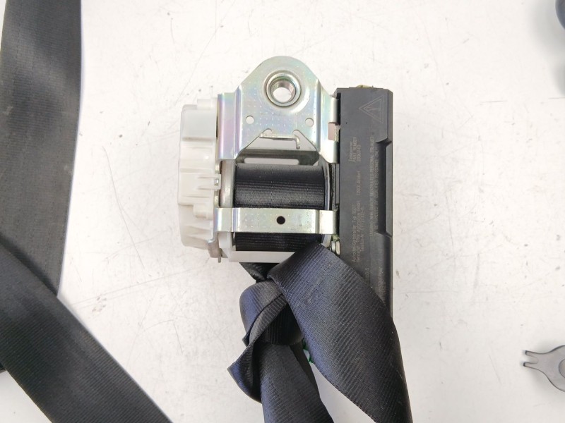 Recambio de cinturon seguridad delantero derecho para skoda fabia ii (542) 1.6 tdi referencia OEM IAM 5J0857702B  