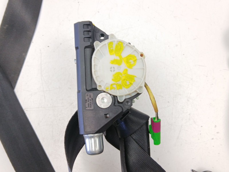 Recambio de cinturon seguridad delantero derecho para skoda fabia ii (542) 1.6 tdi referencia OEM IAM 5J0857702B  