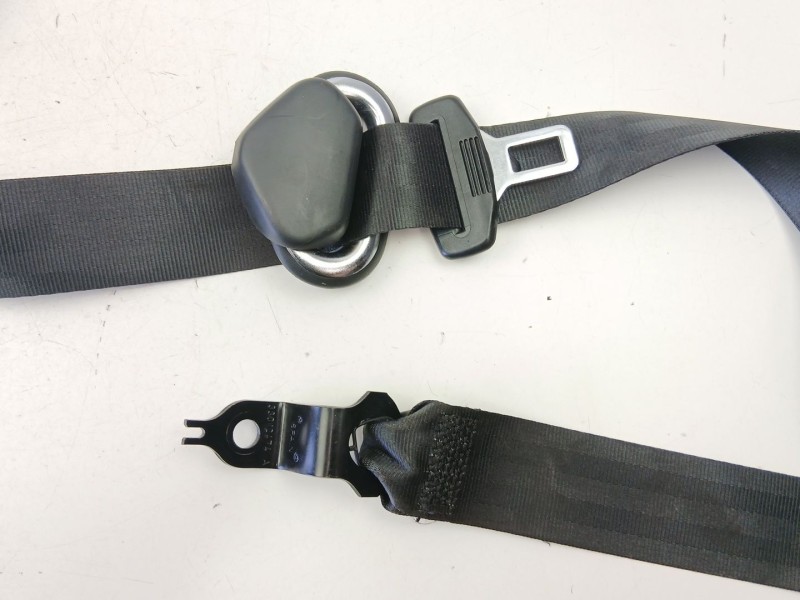 Recambio de cinturon seguridad delantero derecho para skoda fabia ii (542) 1.6 tdi referencia OEM IAM 5J0857702B  