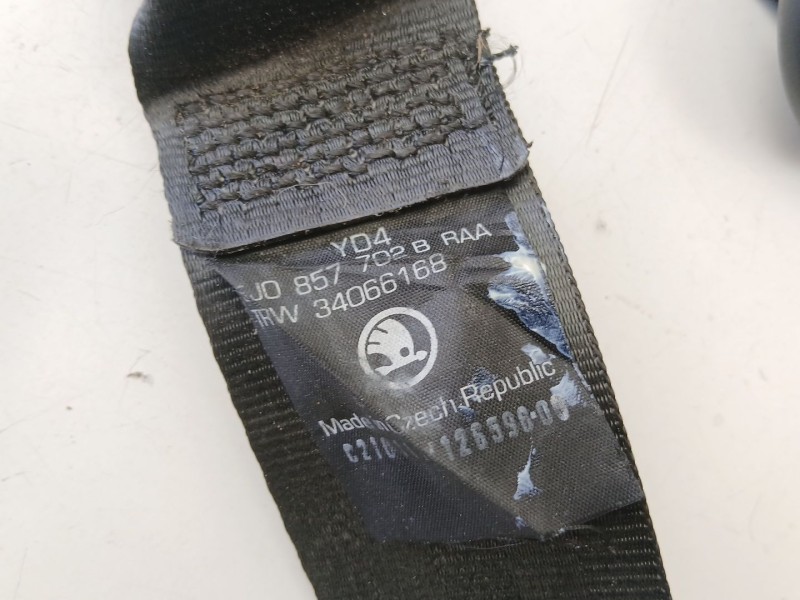 Recambio de cinturon seguridad delantero derecho para skoda fabia ii (542) 1.6 tdi referencia OEM IAM 5J0857702B  