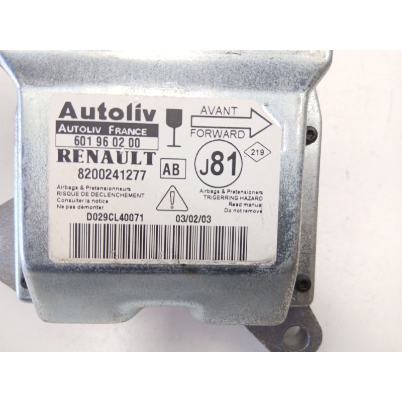 Recambio de centralita airbag para renault espace iv (jk0/1_) 1.9 dci (jk0u) referencia OEM IAM 8200241277 601960200 