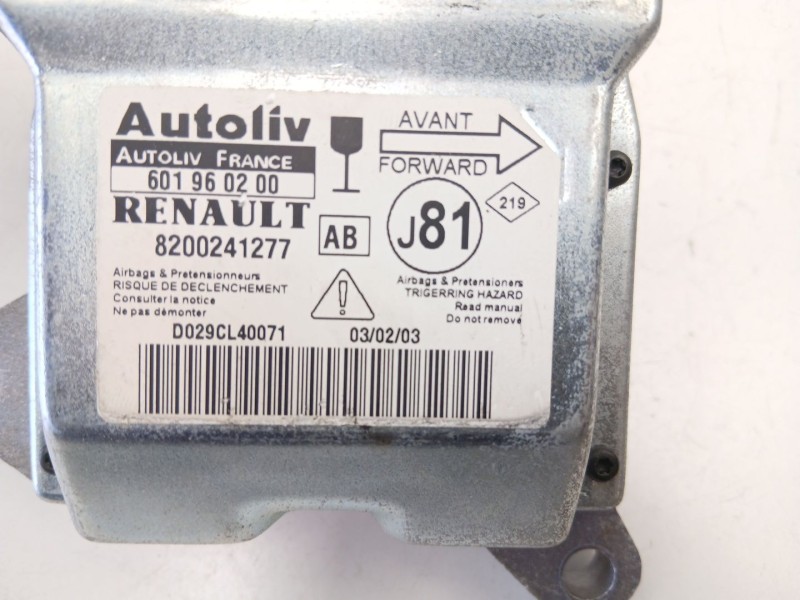 Recambio de centralita airbag para renault espace iv (jk0/1_) 1.9 dci (jk0u) referencia OEM IAM 8200241277 601960200 