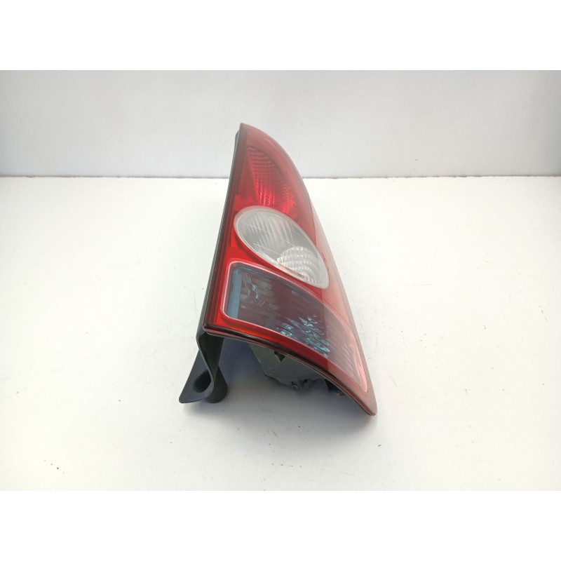 Recambio de piloto trasero derecho para renault espace iv (jk0/1_) 1.9 dci (jk0u) referencia OEM IAM 8200027152  