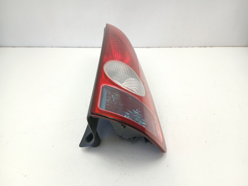 Recambio de piloto trasero derecho para renault espace iv (jk0/1_) 1.9 dci (jk0u) referencia OEM IAM 8200027152  