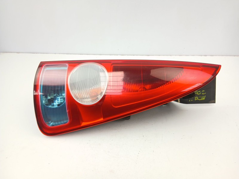 Recambio de piloto trasero derecho para renault espace iv (jk0/1_) 1.9 dci (jk0u) referencia OEM IAM 8200027152  