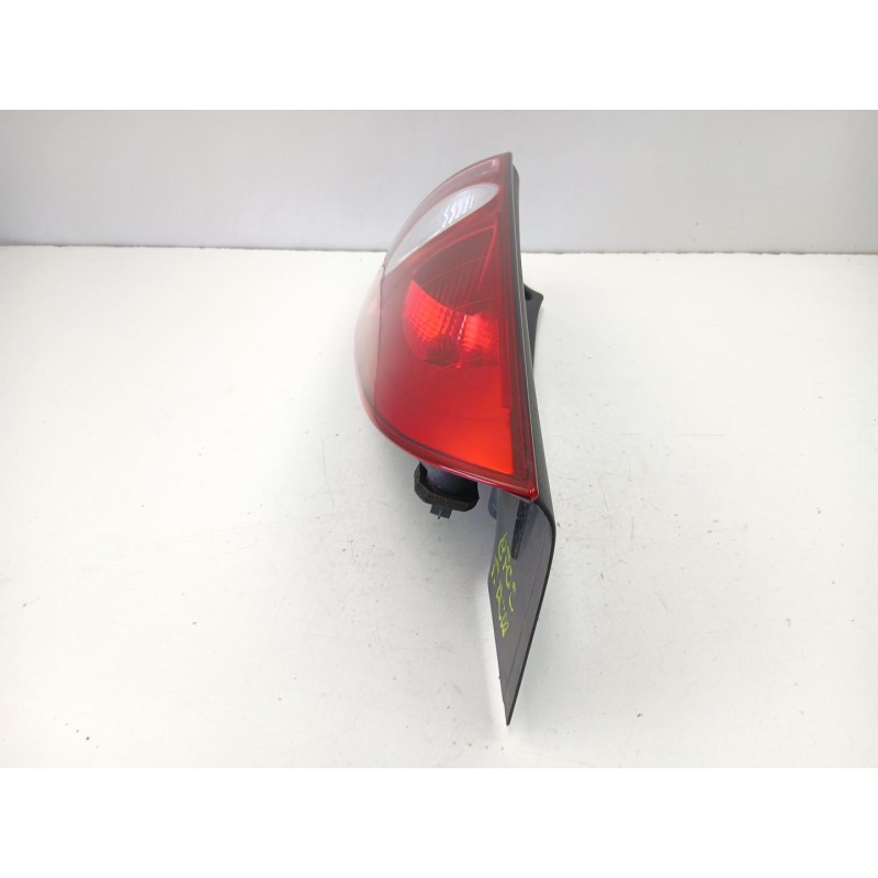 Recambio de piloto trasero derecho para renault espace iv (jk0/1_) 1.9 dci (jk0u) referencia OEM IAM 8200027152  