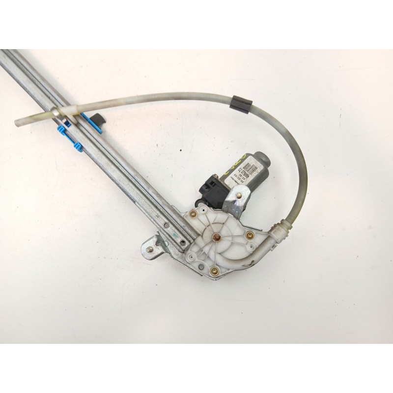 Recambio de elevalunas trasero izquierdo para renault espace iv (jk0/1_) 1.9 dci (jk0u) referencia OEM IAM 8200017909  