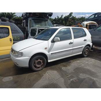 VOLKSWAGEN Polo Berlina (6N1) de desguace