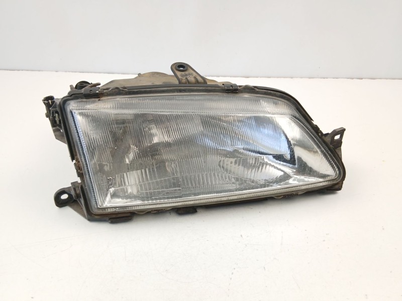 Recambio de faro derecho para peugeot 306 hatchback (7a, 7c, n3, n5) 1.9 d referencia OEM IAM 6205K5  