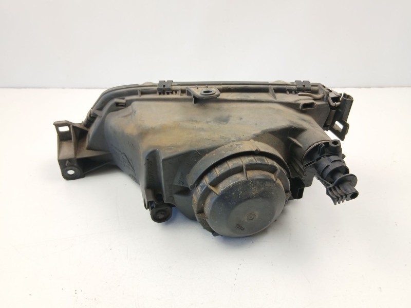 Recambio de faro derecho para peugeot 306 hatchback (7a, 7c, n3, n5) 1.9 d referencia OEM IAM 6205K5  