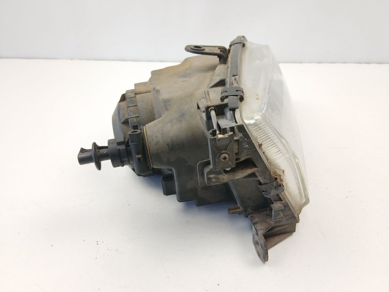 Recambio de faro derecho para peugeot 306 hatchback (7a, 7c, n3, n5) 1.9 d referencia OEM IAM 6205K5  