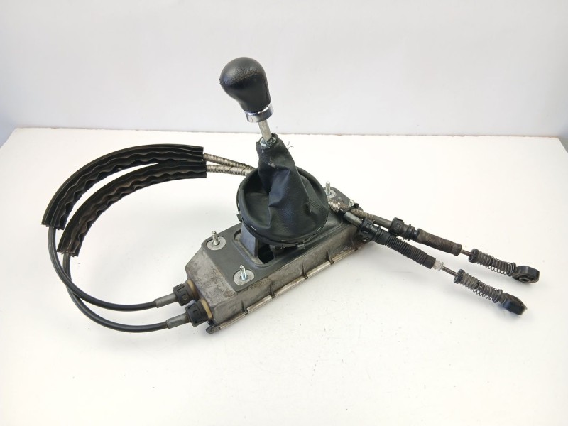 Recambio de palanca cambio manual para skoda fabia ii (542) 1.6 tdi referencia OEM IAM 6Q0711049J  