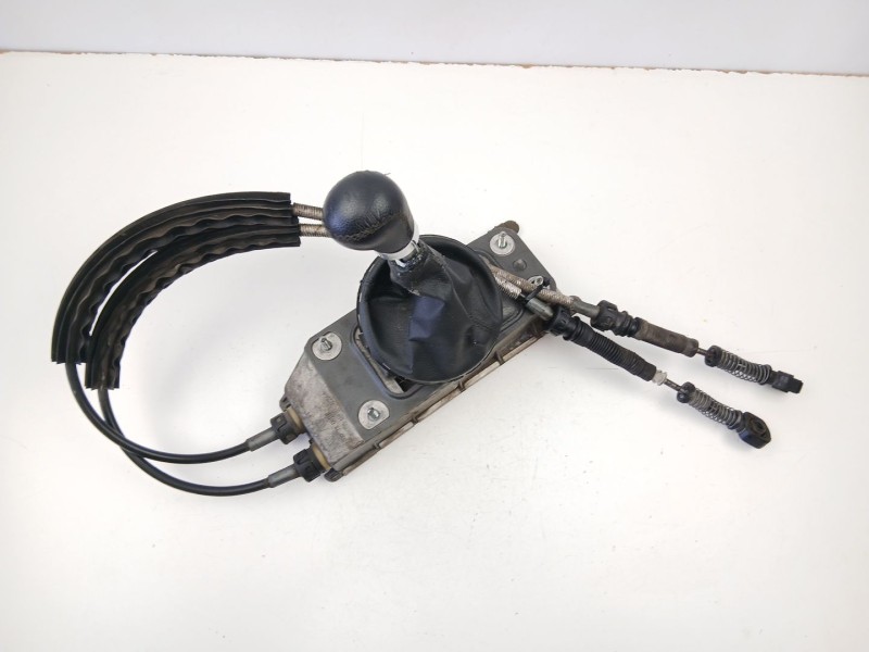 Recambio de palanca cambio manual para skoda fabia ii (542) 1.6 tdi referencia OEM IAM 6Q0711049J  