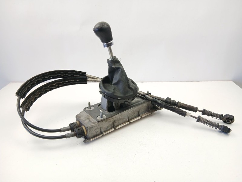 Recambio de palanca cambio manual para skoda fabia ii (542) 1.6 tdi referencia OEM IAM 6Q0711049J  