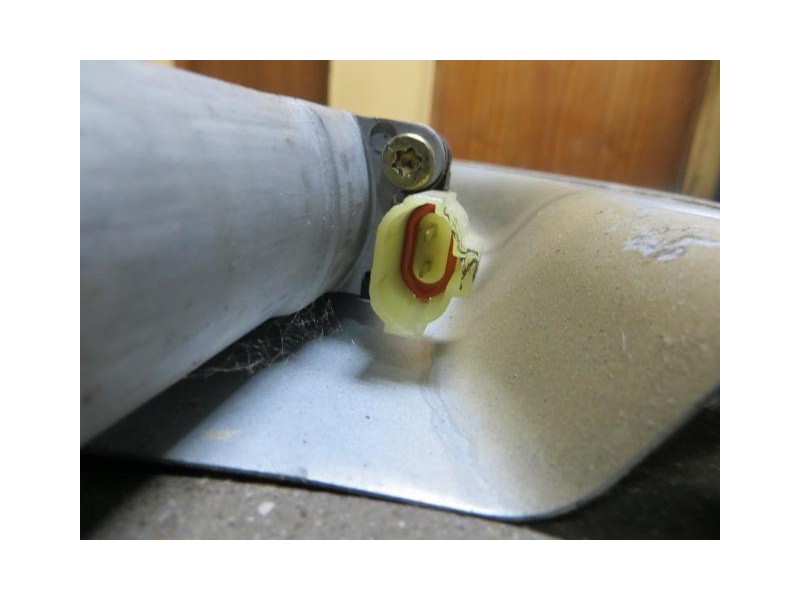 Recambio de elevalunas elec. tra. izq. : kia cerato : 2.0 td -d4ea (112,2cv) 5p [2005] para kia cerato 2.0 td -d4ea  5p referenc