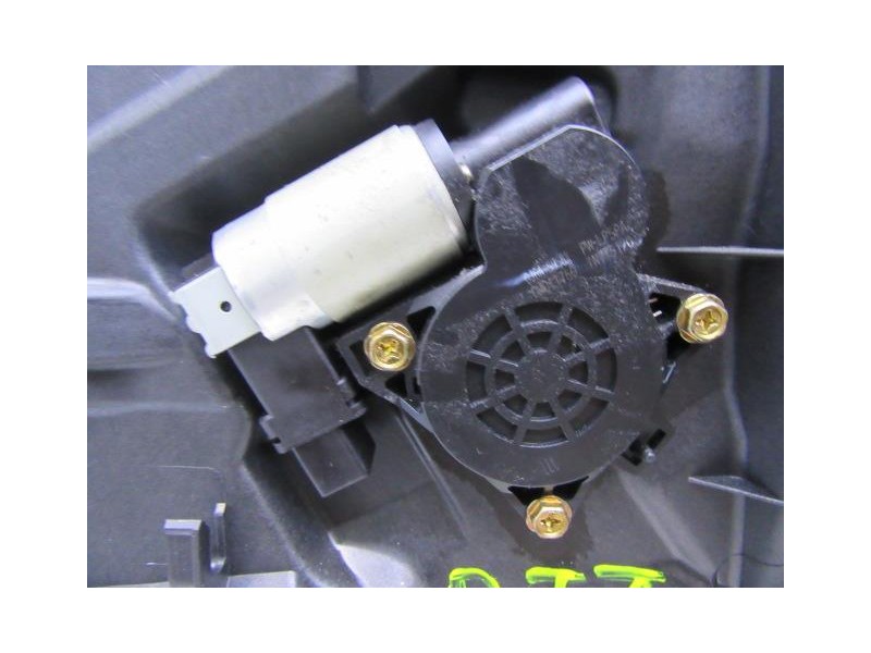 Recambio de elevalunas elec. del. izq. : mazda 3 : 1.6 hdi g8da [2005] para mazda 3 1.6 hdi g8da referencia OEM IAM ELECTRICO6PI